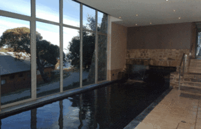 Breathtaker on High Spa Retreat - Accommodation in Brisbane
