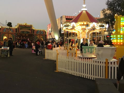 Wonderland Under The Melbourne Star - Accommodation in Brisbane 3