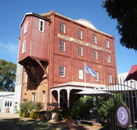 The York Mill - Accommodation in Brisbane
