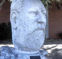 Sir John Forrest Monument - Accommodation in Brisbane