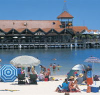 Sorrento Beach - Accommodation in Brisbane