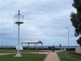 Turnbull Park, Centenary Park And Foreshore - Accommodation in Brisbane 0