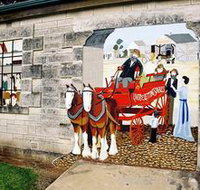 Millicent Murals - Accommodation in Brisbane