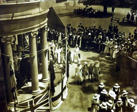 UQ Fryer Library - Accommodation in Brisbane 0