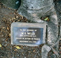 Eumundi War Memorial - Accommodation in Brisbane