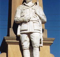 Beaudesert War Memorial - Accommodation in Brisbane