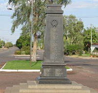 Winton War Memorial - Accommodation in Brisbane