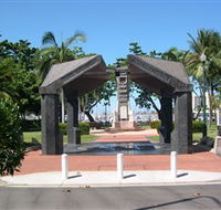The Strand Park Townsville War Memorial - Accommodation in Brisbane