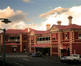 Historic Walk Through Mort Estate - Accommodation in Brisbane 0