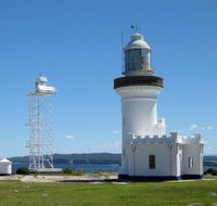 Point Perpendicular Lighthouse and Lookout - Accommodation in Brisbane