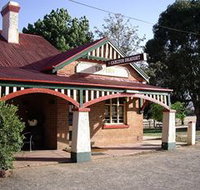 The Tumblong Tavern - Accommodation in Brisbane