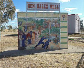 Ben Halls Wall - Accommodation in Brisbane 0