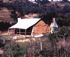 Book Keepers Cottage - Accommodation in Brisbane 1