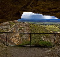 Hassans Walls Lookout - Accommodation in Brisbane