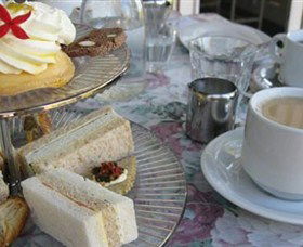 Afternoon Tea At Burnett House - Accommodation in Brisbane 2
