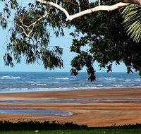 Beachfront Hotel - Accommodation in Brisbane