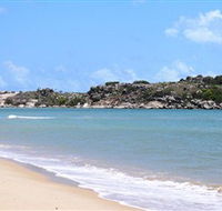 Dhamitjinya East Woody Island and Galaru East Woody Beach - Accommodation in Brisbane