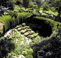 Umpherston Sinkhole - Accommodation in Brisbane