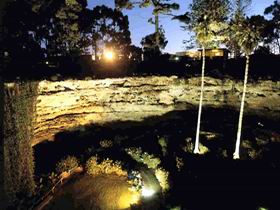 Umpherston Sinkhole - Accommodation in Brisbane 1