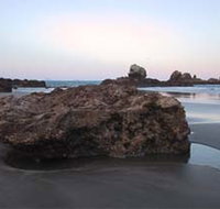Smalleys Beach - Accommodation in Brisbane