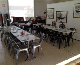 Blue Artz Gallery & Cafe - Accommodation in Brisbane 2