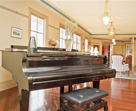 Barcaldine House - Accommodation in Brisbane 6
