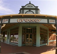 Up-To-Date Store Cultural and Learning Precinct - Accommodation in Brisbane