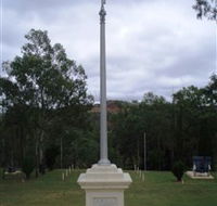 The Coronation Lamp Memorial - Accommodation in Brisbane