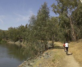 Wiradjuri Walking Track - Accommodation in Brisbane 0