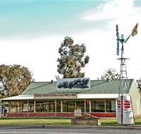 Headlie Taylor Header and Blacksmiths Shop - Accommodation in Brisbane