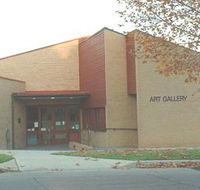 Cowra Regional Art Gallery - Accommodation in Brisbane