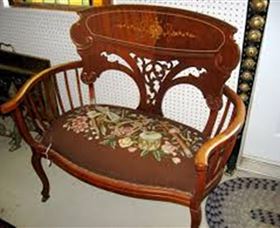 Dungog Fine Arts And Antiques - Accommodation in Brisbane 1