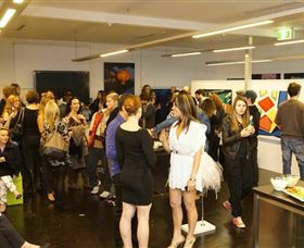 Bondi Art Lounge - Accommodation in Brisbane 0