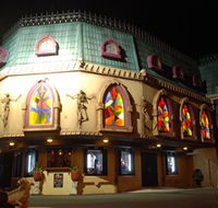Draculas Cabaret Restaurant - Accommodation in Brisbane