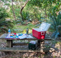 Broadwater Beach picnic area - Accommodation in Brisbane