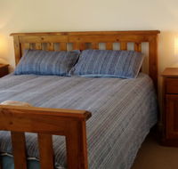 Lake Escape - Accommodation in Brisbane