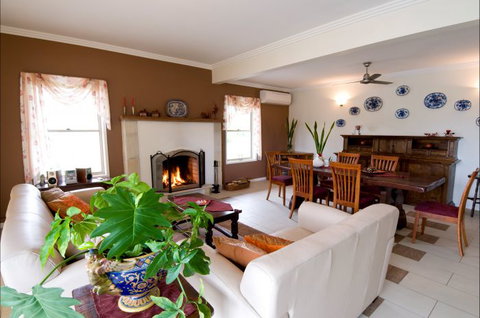 Villa Cavour Bed And Breakfast - Accommodation in Brisbane 3