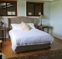 The Loch Barn - Accommodation in Brisbane