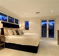 The Beach House Sanctuary Point - Accommodation in Brisbane