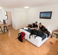 Base Airlie Beach Resort - Accommodation in Brisbane