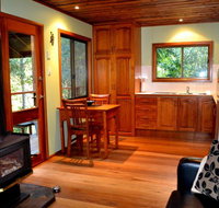 Waterfall Hideout-Rainforest Cabin for Couples - Accommodation in Brisbane