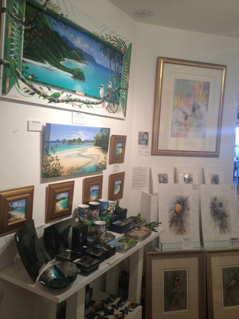 Village Gallery - Accommodation in Brisbane 2