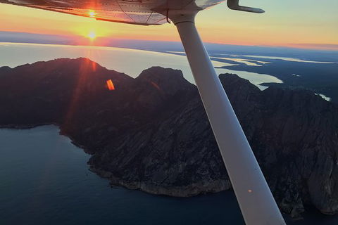 Freycinet Peninsula Or Wineglass Bay Scenic Flight - Accommodation in Brisbane 1