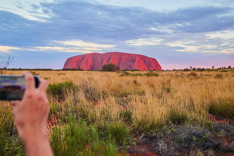 Uluru (Ayers Rock) Sunset With Outback Barbecue Dinner And Star Tour - Accommodation in Brisbane 11