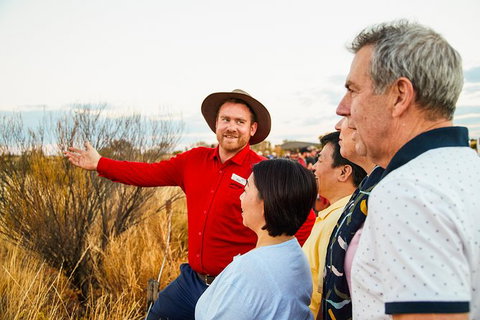 Uluru (Ayers Rock) Sunset With Outback Barbecue Dinner And Star Tour - Accommodation in Brisbane 22