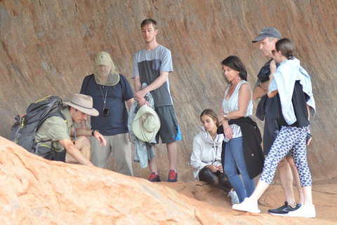 Uluru Small Group Tour Including Sunset - Accommodation in Brisbane 8