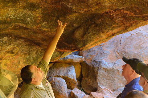 Uluru Small Group Tour Including Sunset - Accommodation in Brisbane 9