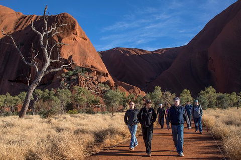 Highlights Of Uluru Including Sunrise And Breakfast - Accommodation in Brisbane 4