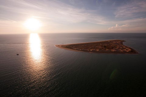 Turtle Tracks Tour To Bare Sand Island From Darwin - Accommodation in Brisbane 3
