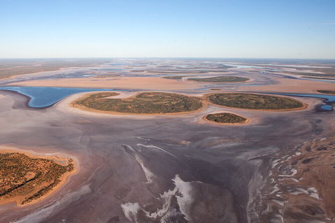 Scenic Flight: Desert Explorer - Accommodation in Brisbane 4